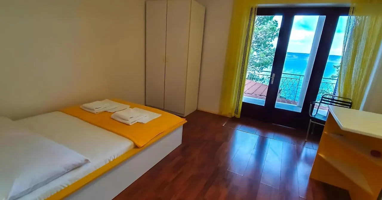 Apartment Buco Stari Grad  Croatia